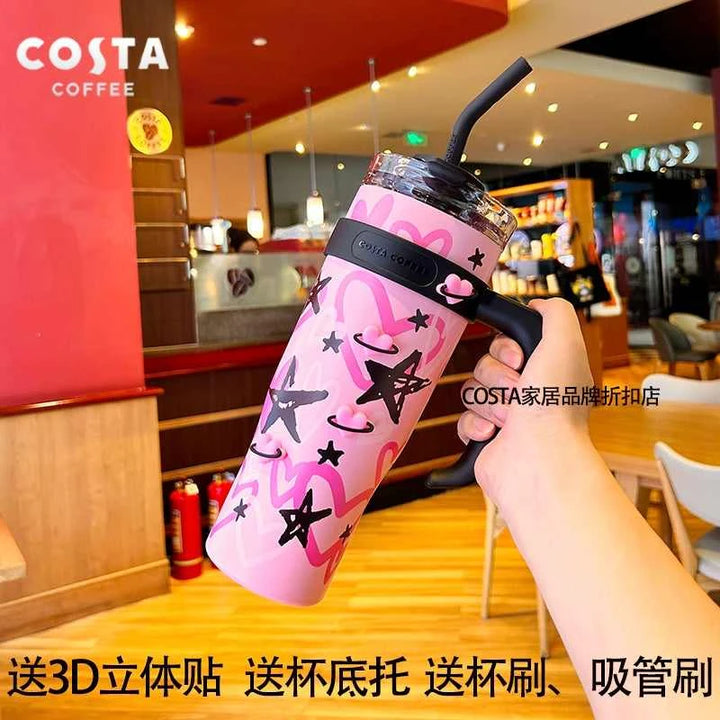 كوب حراري بألوان مبهجة من Costa Coffee&gt;الصور تعرض مجموعة أكواب حرارية من علامة “Costa Coffee” بتصاميم مبهجة وألوان مشرقة مثل الأزرق، الوردي، الأخضر، والأصفر. تأتي الأكواب مع مقبض مريح وغطاء مع شفاطة ماكواب كوستاCostaرفعةكوب حراري بألوان مبهجة من Costa Coffee