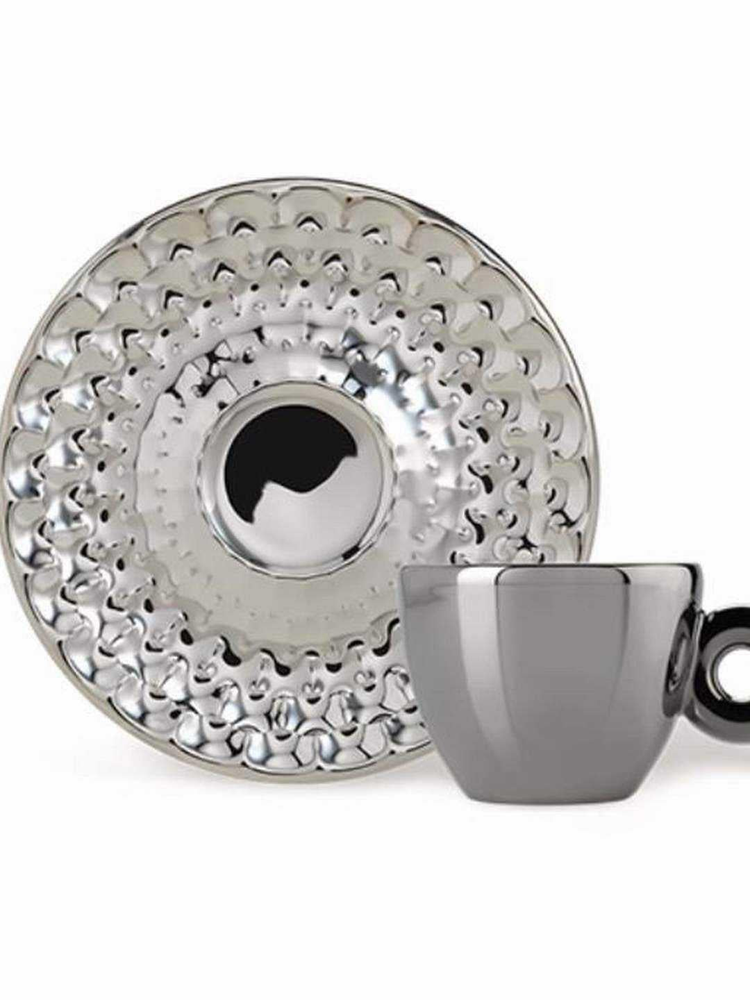 طقم أكواب Espresso من illy Art Collection بألوان Iridescent.