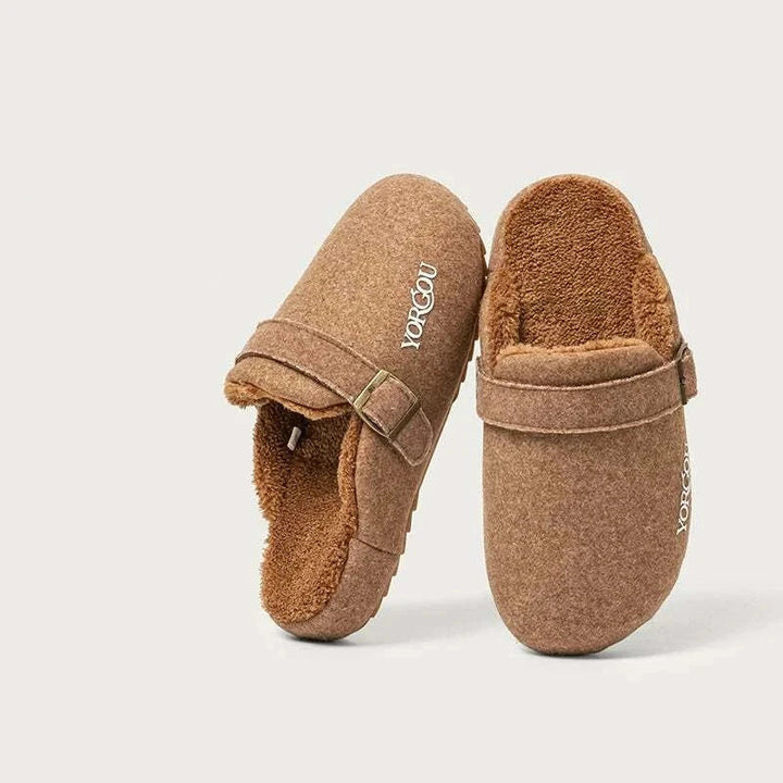 شبشب منزلي من القطن بلون بني تصميم أنيق مع بطانة فرو كثيفة ونعل مطاطي مقاوم للانزلاق للراحة والدعم طوال اليوم