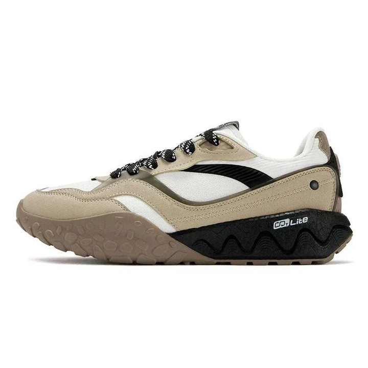 حذاء رياضي 361 كلاسيكي ألوان بيج وأبيض بنعل مطاطي مريح لمشي يومي وتنسيق إطلالة خريفية عصرية