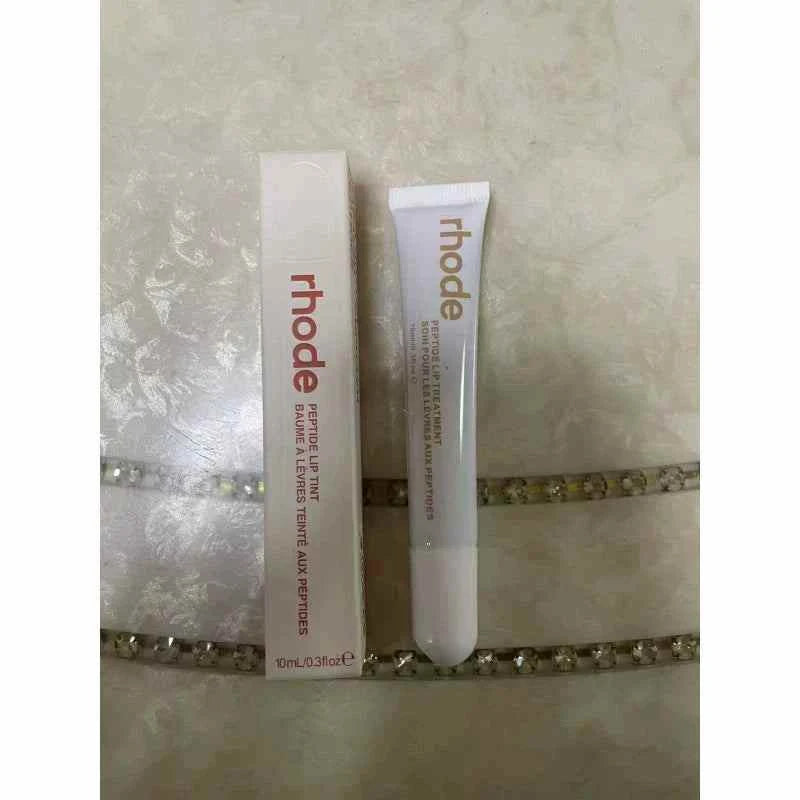 Rhode Peptide Lip Tint بتركيبة مغذية وألوان متنوعة.