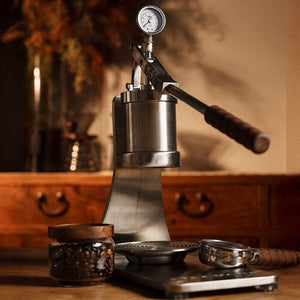 مكينة Espresso يدوية احترافية بضغط متغير Aleman 2/2S.
