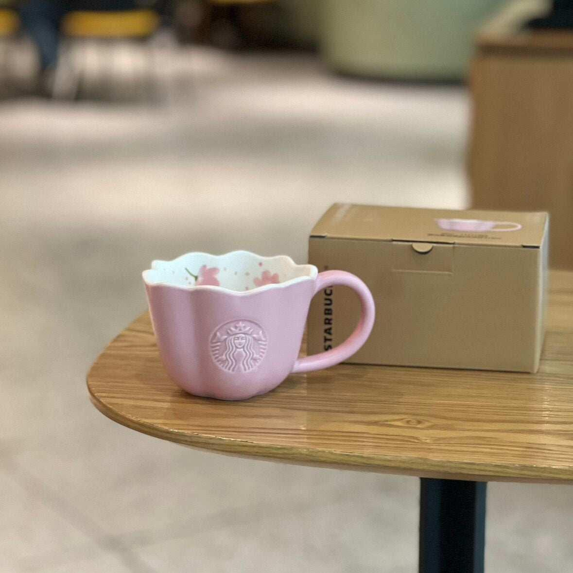 Starbucks Cup 2025 Cherry Blossom Spring Bloom Pink Girl's Heart Cold Glass Stainless Steel Straw Insulated Water Cup.