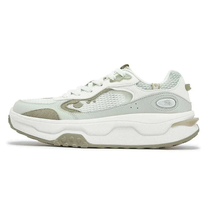 حذاء رياضي 361 Peach Crisp للأداء والراحة بتصميم شبكي ولون كريم وخوخي مع نعل سميك مبطن ومتانة عالية