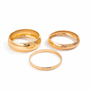 Metallic glossy curved bracelet | مجموعة سوار معدني لامع منحني موضة 2025.