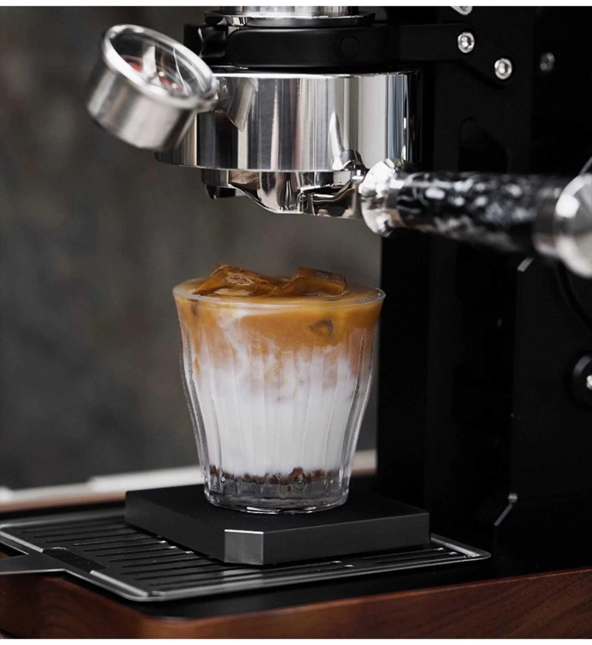 Fully Mechanical MUVNA Hand Crank Coffee Machine.