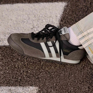 Adidas | أديداس حذاء R71 كلاسيك للجنسين.