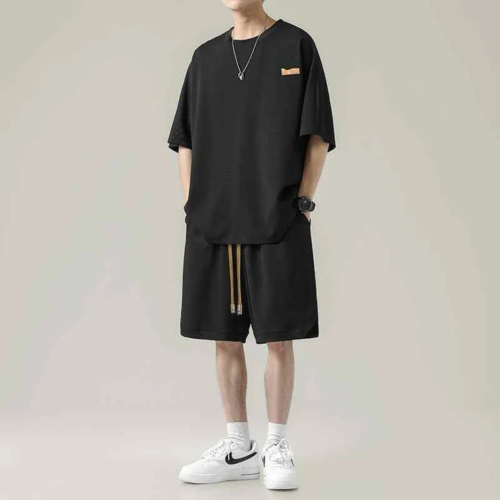 Men's Ice Silk set with loose black T-shirt and practical shorts, wrinkle-resistant breathable fabric summer outfit