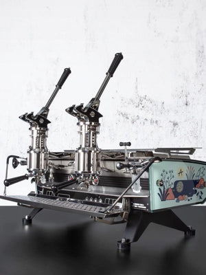 The Dutch KEES slim jim semi-automatic lever double-head electronically controlled espresso machine transforms the high-end