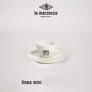 طقم أكواب قهوة La Marzocco بتصاميم وشعارات متنوعة.