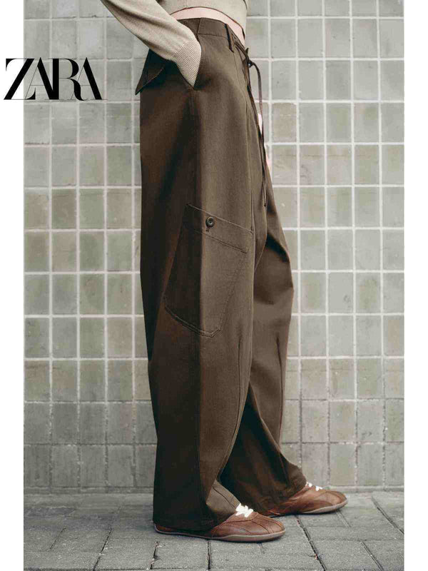 بنطال كارجو بني برباط وقصة بالون من مجموعةZARA2025 Fall النساء