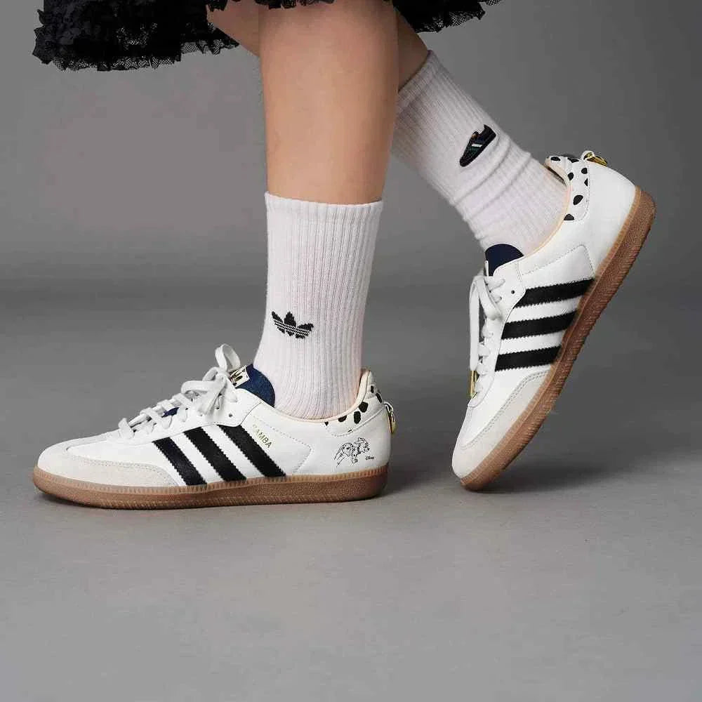 Adidas حذاء سامبا أديداس.