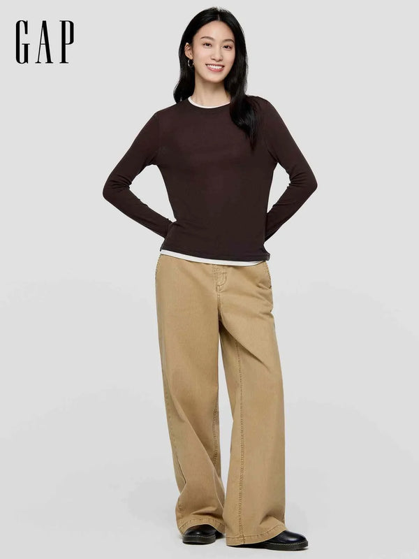 Gap تيشيرت نسائي أصلي بأكمام طويلة من القطن عالي الجودة بلون بني مع تصميم بسيط وأنيق للنساء