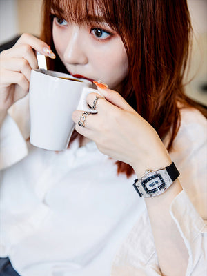 Light luxury niche watches, women's women's diamond-encrusted luxury large dial, new summer 2026 genuine high-end sense.