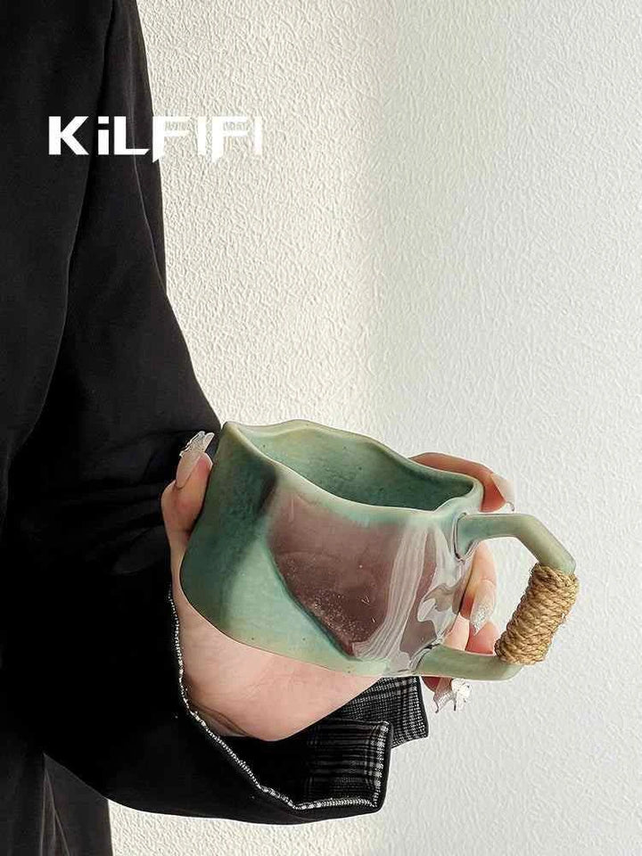 فرن عتيق بتصميم كلاسيكي أنيق.