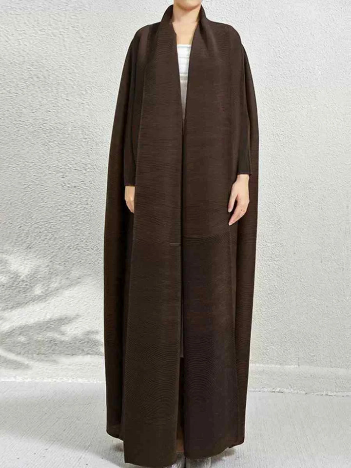 عباية نسائية فضفاضة باف بلون بني داكن بتصميم مريح.