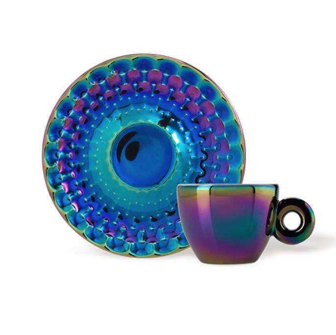 طقم أكواب Espresso من illy Art Collection بألوان Iridescent.