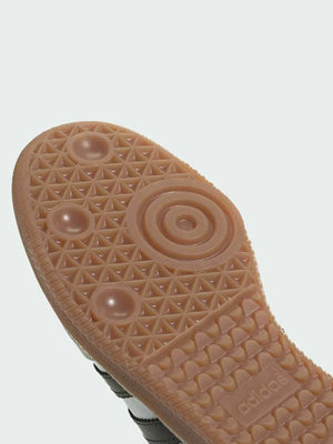 Adidas حذاء سامبا ديكون الرياضي من أديداس.