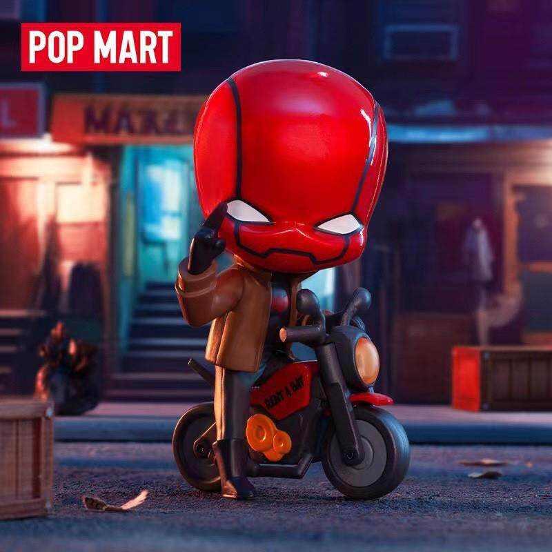 مجسمات POP MART لشخصيات DC Gotham City الأصلية.