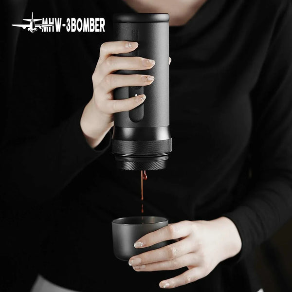 ماكينة صنع الإسبريسو المحمولة MHW-3BOMBER بأداء احترافي وسهولة الاستخدام للرحلات