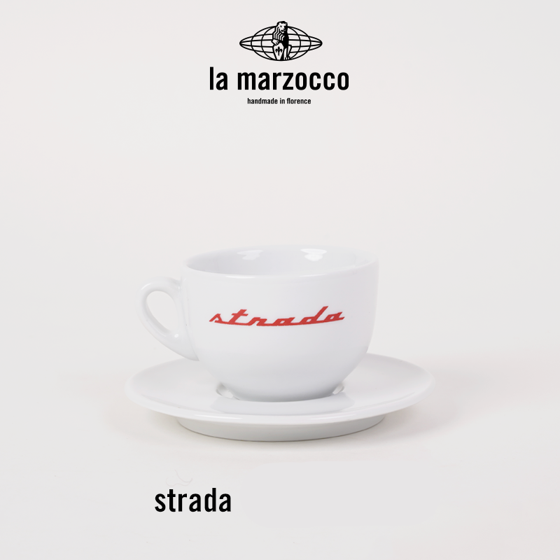 طقم أكواب قهوة La Marzocco بتصاميم وشعارات متنوعة.
