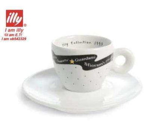 طقم أكواب Espresso من illy بتصاميم فنية متنوعة.