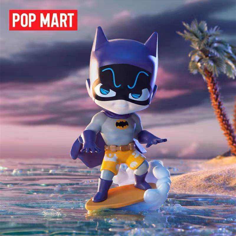 مجسمات POP MART لشخصيات DC Gotham City الأصلية.
