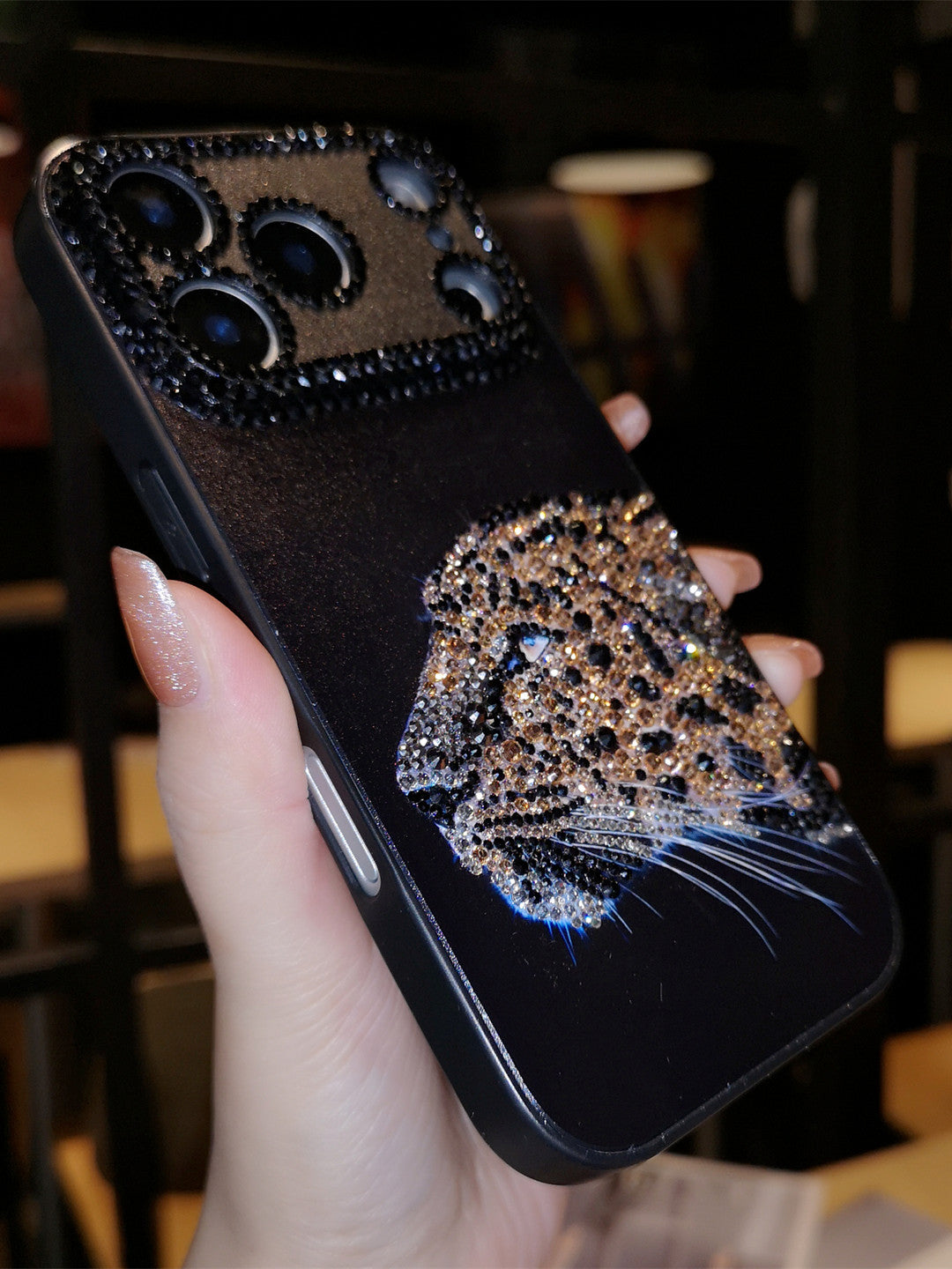 The trending new model is suitable for iPhone 17 Pro Max and iPhone 16 Pro phone cases. Air Premium Sensory Rhinestone Niche 14 Trendy Brand Leopard Head 15 Plus Protective Cover 13, black, full-coverage, shockproof, for women.