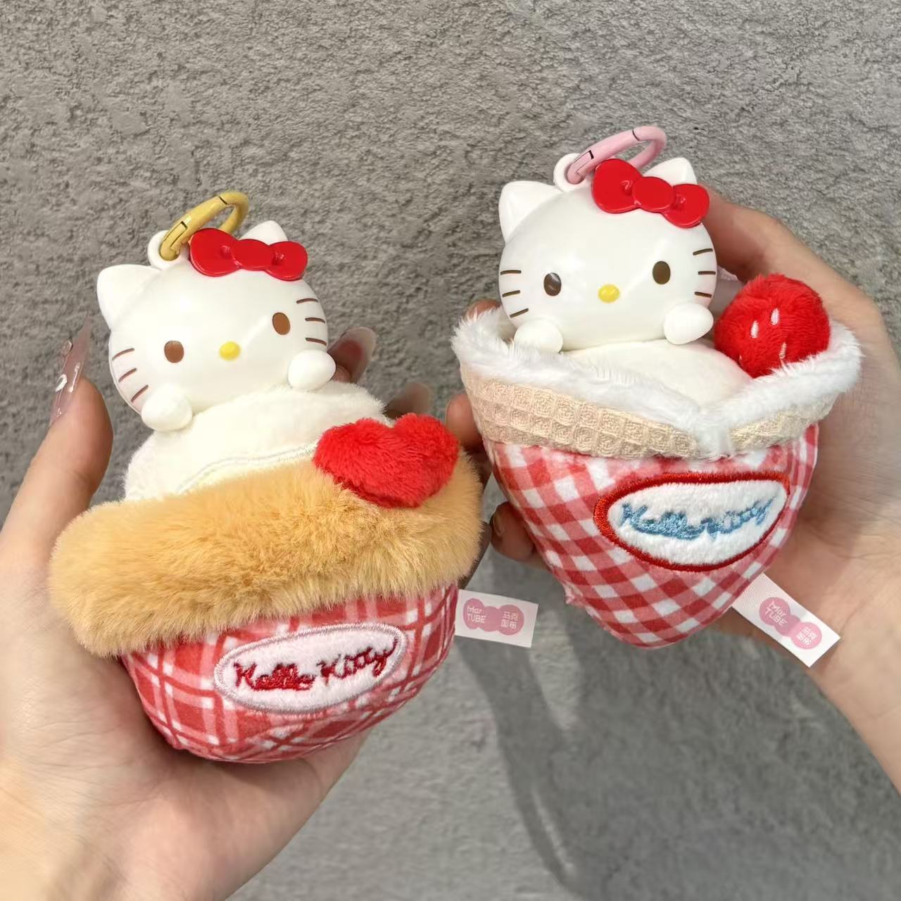أصلي 100% تعليقة Hello Kitty قطيفة عشوائية معطرة