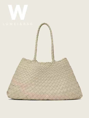 Dragon woven حقيبة يد نسائية من الجلد الطبيعي بتصميم مجدول وحجم عملي.