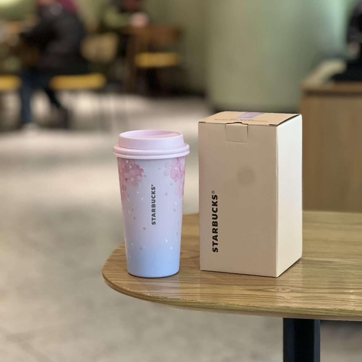 Starbucks Cup 2025 Cherry Blossom Spring Bloom Pink Girl's Heart Cold Glass Stainless Steel Straw Insulated Water Cup.