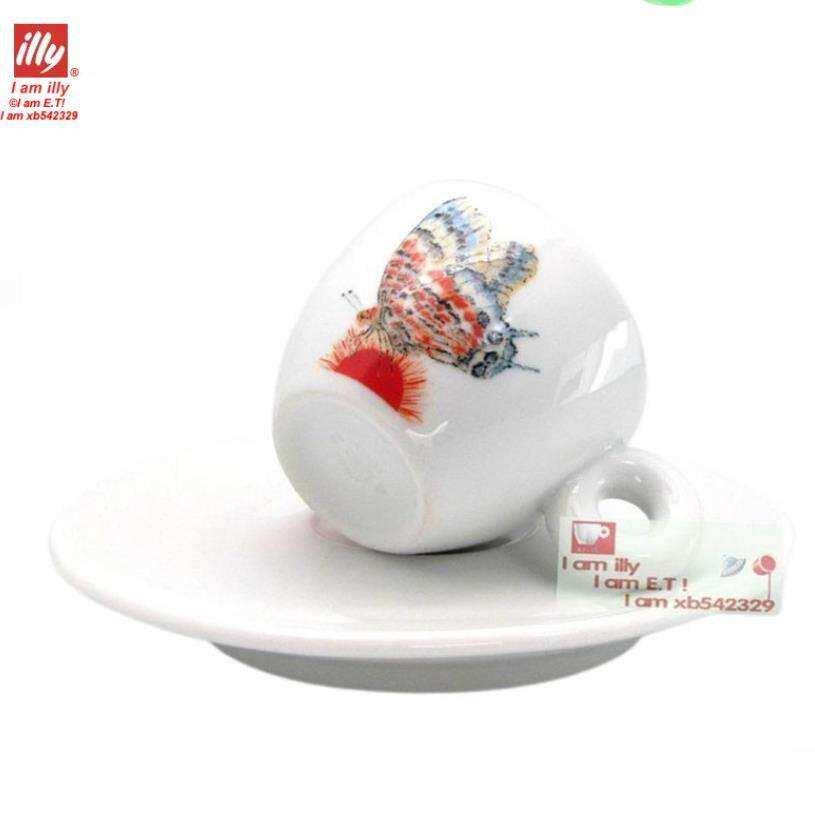 طقم Espresso Cups من illy بتصميم Kiki Smith الفني.