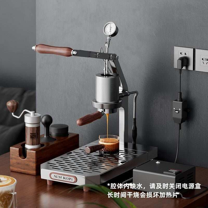 ماكينة Espresso يدوية احترافية بتصميم خشبي مع تحكم بالضغط.