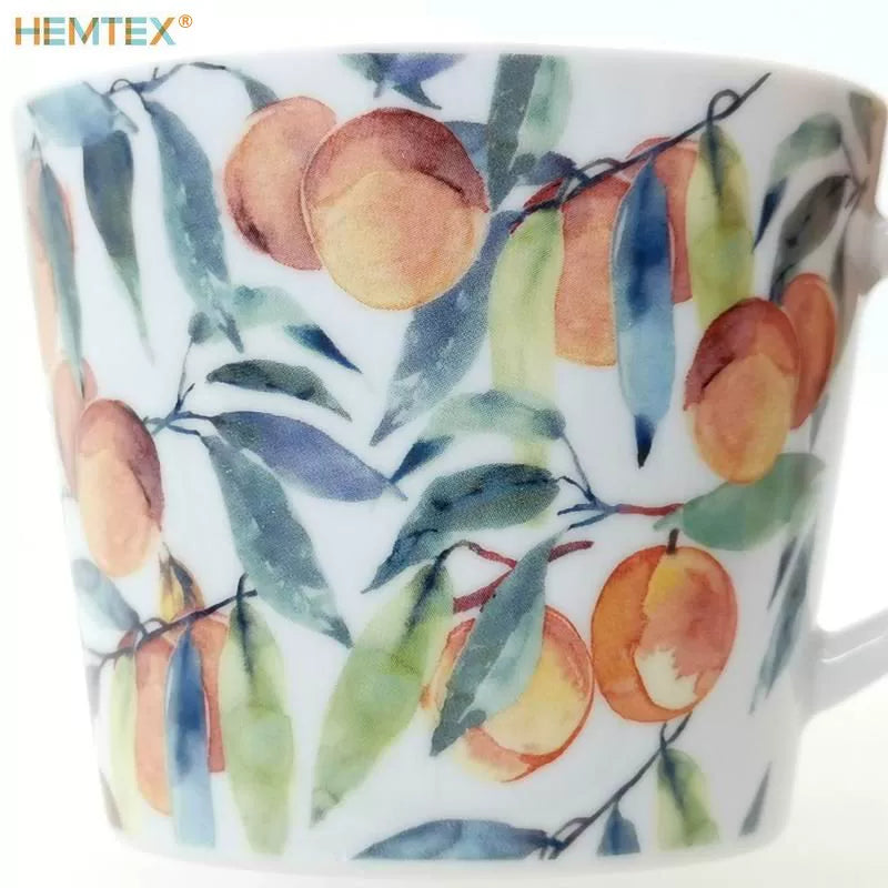مج HEMTEX سيراميك بنقشة الخوخ الملونة.
