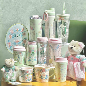 كوب Starbucks بتصميم Floral وألوان Pastel مميزة.