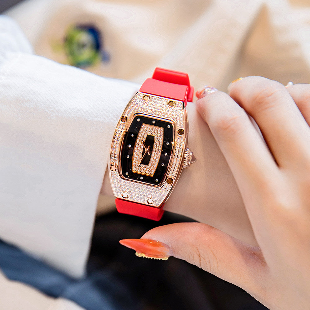 Light luxury niche watches, women's women's diamond-encrusted luxury large dial, new summer 2026 genuine high-end sense.