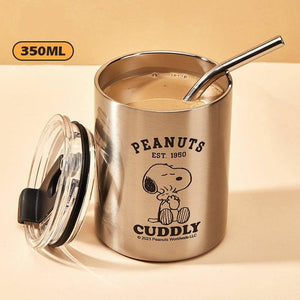 كوب Snoopy Tumbler الحراري – رفيقك المرح في كل مكان 🐾✨.