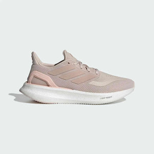 Adidas حذاء جري خفيف ومريح من أديداس.