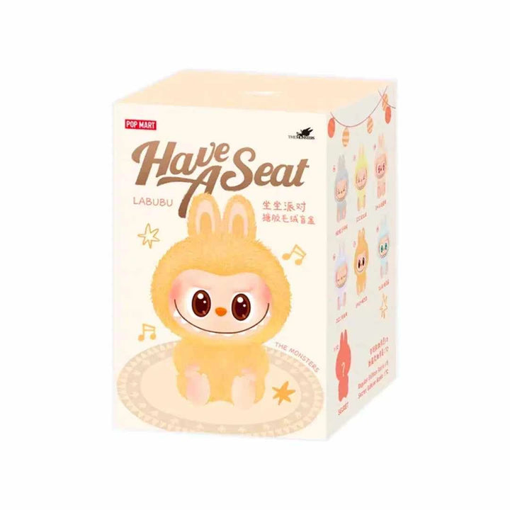Labubu الأرنب الفخم إصدار Heart Macaron من Pop Mart في بوكس مفاجآت.