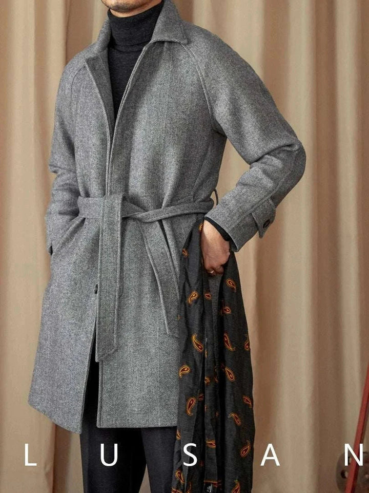 Mr. Lusan British Slim Jacket جاكيت رمادي أنيق بخامة صوف نقشة هربون مع حزام خصر وياقة مزدوجة