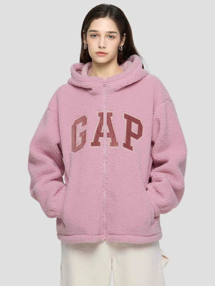 Gap هودي شتوي فرو نسائي وردي مع شعار كبير وجيوب وقبعة مريحة للدفء والأناقة الشتوية