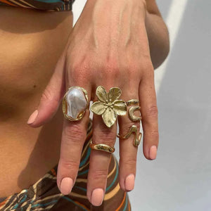 طقم خواتم نسائية بتصميم زهور ولؤلؤ Vintage Rings Set.