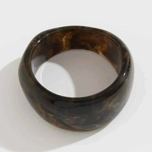 سوار نسائي | تصميم واسع غير منتظم من الريزين موضة صيف 2025 smeared resin bracelet.