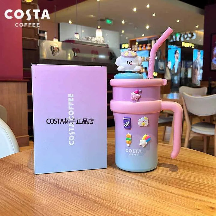 كوب حراري بألوان مبهجة من Costa Coffeeالصور تعرض مجموعة أكواب حرارية من علامة “Costa Coffee” بتصاميم مبهجة وألوان مشرقة مثل الأزرق، الوردي، الأخضر، والأصفر. تأتي الأكواب مع مقبض مريح وغطاء مع شفاطة مرنة،اكواب كوستاCostaرفعةكوب حراري بألوان مبهجة من Costa Coffee