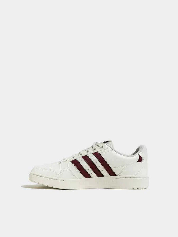 حذاء Adidas NY 90 STRIPES الكلاسيكي باللون الأبيض مع شرائط بورغندي ونعل مطاطي مقاوم