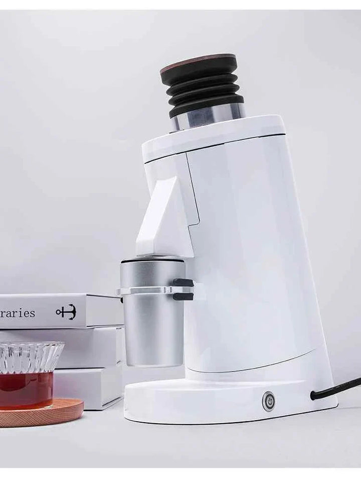 White Italian DF83 Grinder with 550W motor and dosing cup for professional coffee grinding