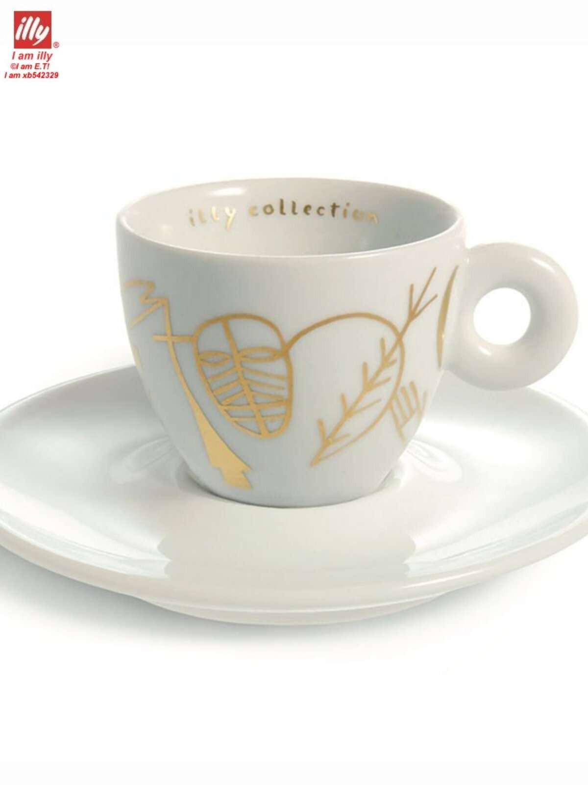 أكواب Espresso من illy collection بتصاميم فنية ملونة.
