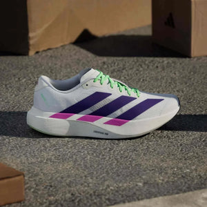 Adidas | أديداس حذاء جري فائق الخفة بتصميم سباق للرجال والنساء.