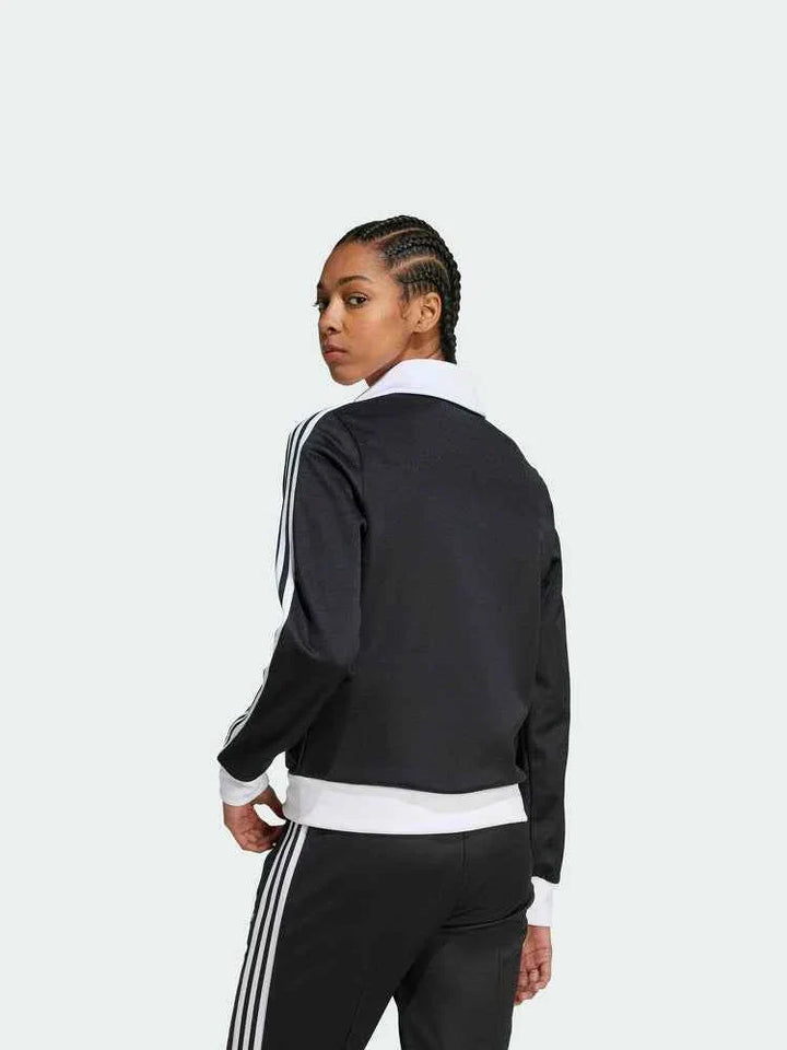 Adidas جاكيت رياضي خفيف كلاسيكي أسود بتفاصيل بيضاء وقصة مريحة مناسبة للرياضة والاستخدام اليومي
