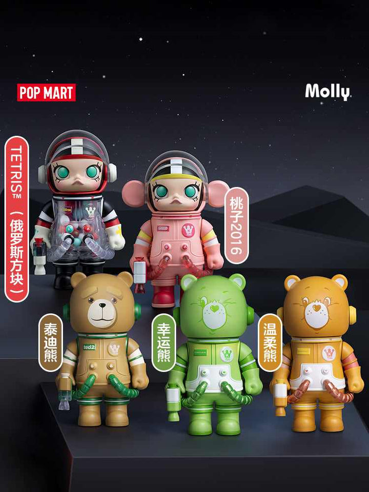 POPMART مجسمات Molly Space Adventures مع بدلات فضاء وإصدارات خفية.